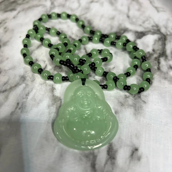 JADE  light Green Hand Carved Maitreya Buddah Pendant Necklace - Picture 4 of 8